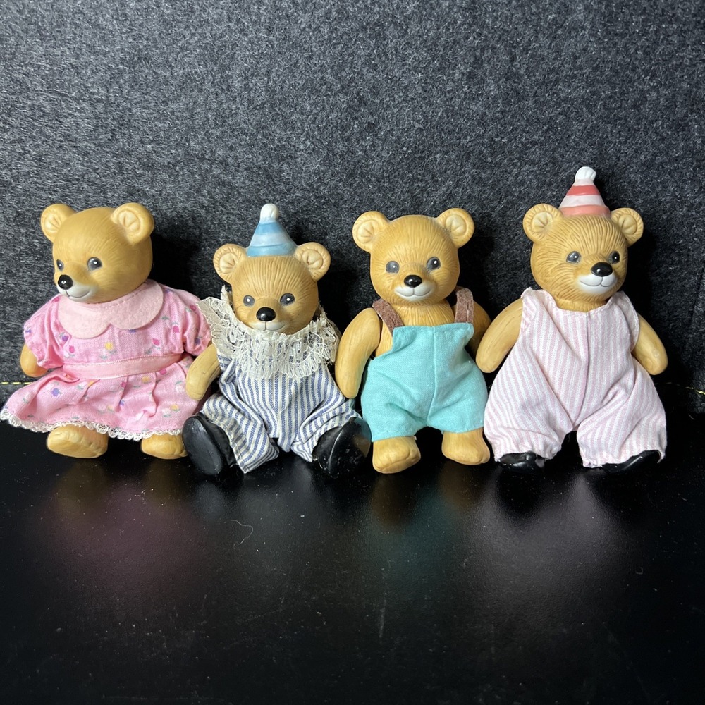 Vintage HOMCO Jointed Porcelain Bears‎ With Clothes - Set Of 4!